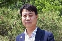 불의를 저지른 인간들은 뻔뻔하게 웃고 있고, 정의를 외치는 사람들은 아파해야 하는 지역현실은 슬픔을 준다.